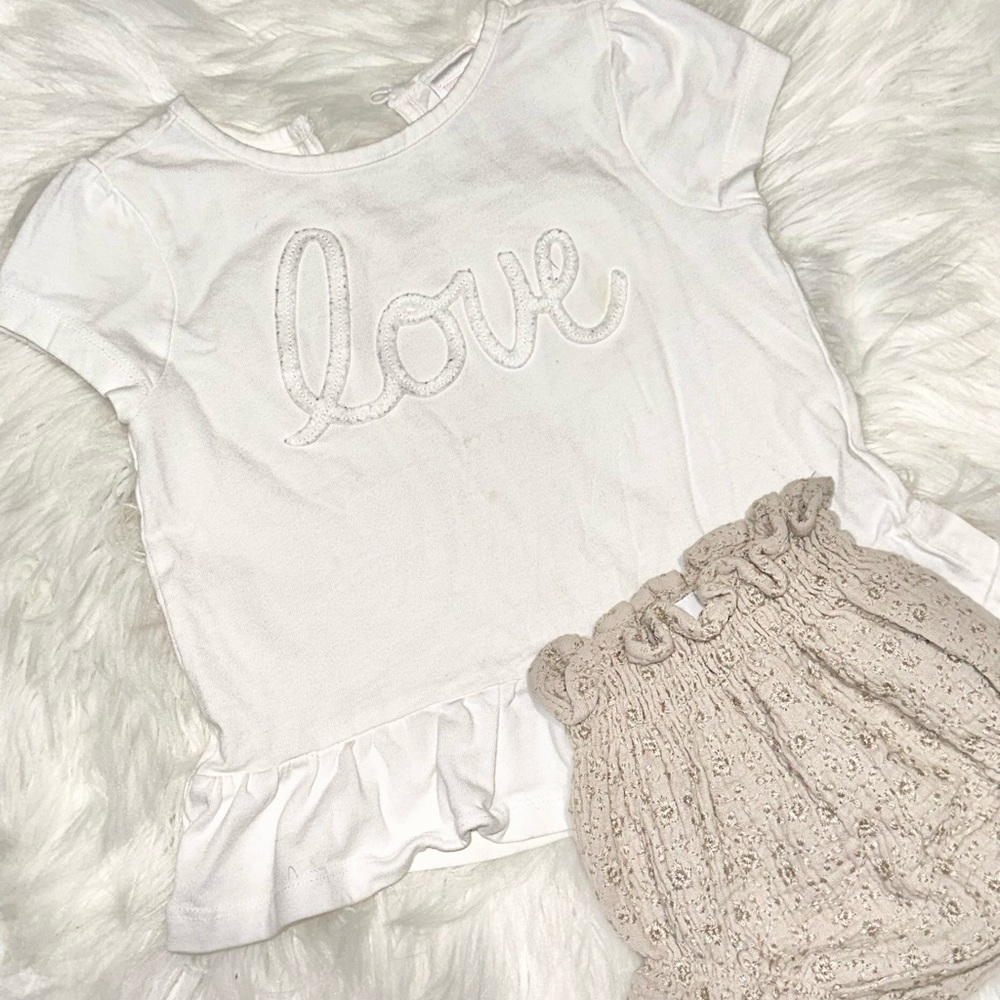 White 'Love' Top Janie and Jack and Beige Bummies 12/18 Set